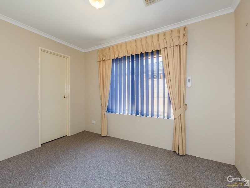 12 Levis Drive, Canning Vale WA 6155