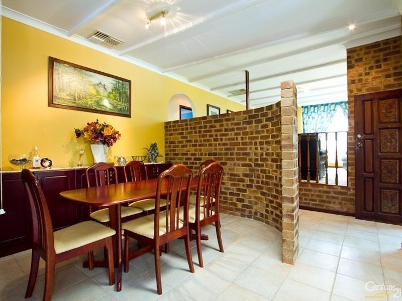 14 Hume Road, Thornlie WA 6108