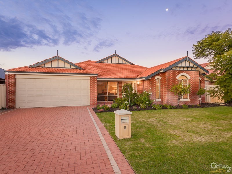 9 Calley Way, Canning Vale WA 6155