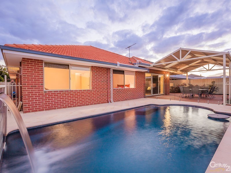 9 Calley Way, Canning Vale WA 6155