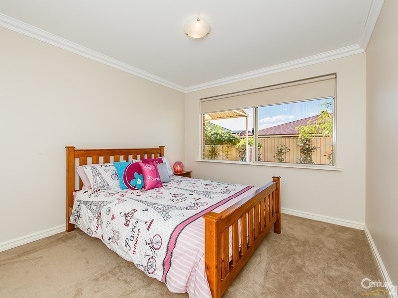 9 Calley Way, Canning Vale WA 6155