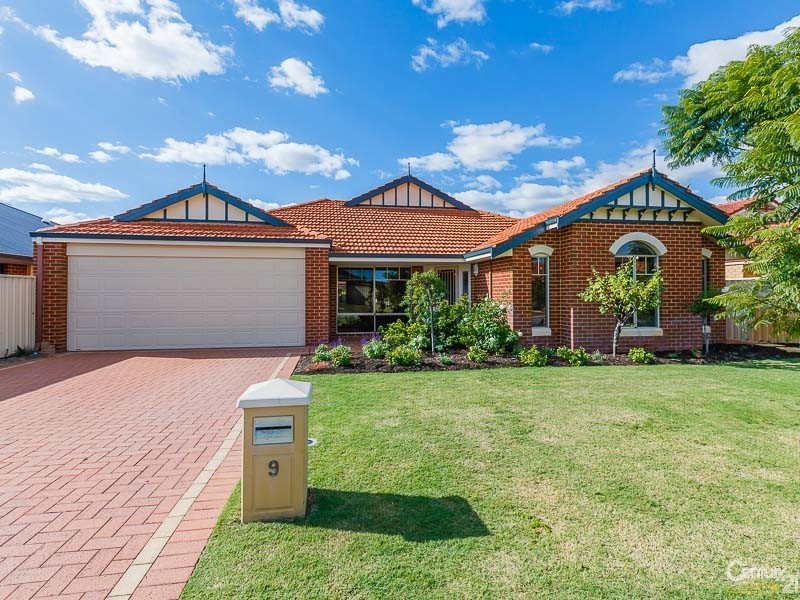 9 Calley Way, Canning Vale WA 6155