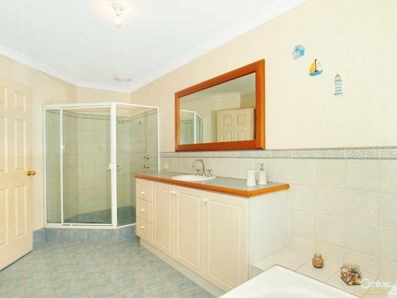 19 Monota Avenue, Shelley WA 6148