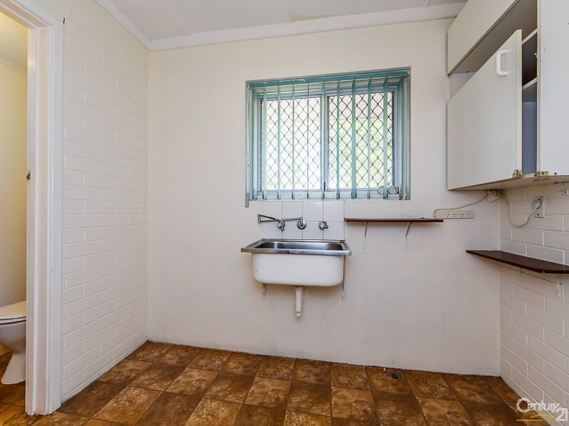 15 Broadley Place, Gosnells WA 6110