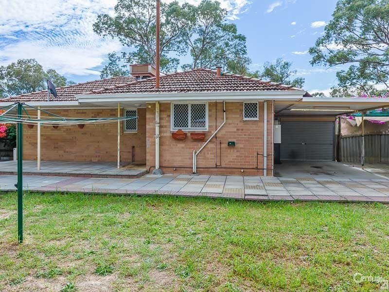15 Broadley Place, Gosnells WA 6110