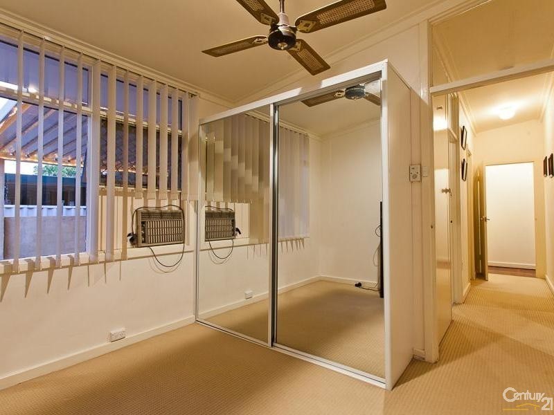 23 Kenmare Avenue, Thornlie WA 6108