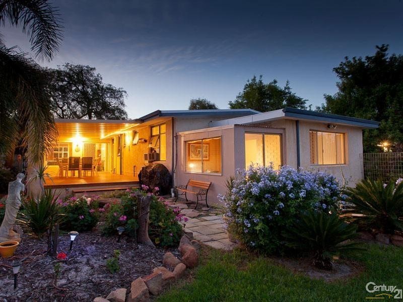 23 Kenmare Avenue, Thornlie WA 6108