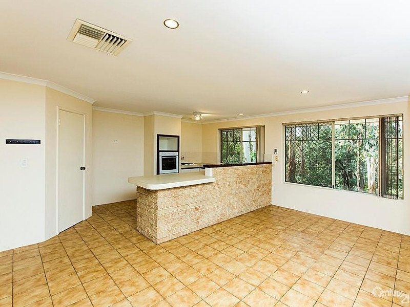 805 Gill Street, Mundaring WA 6073