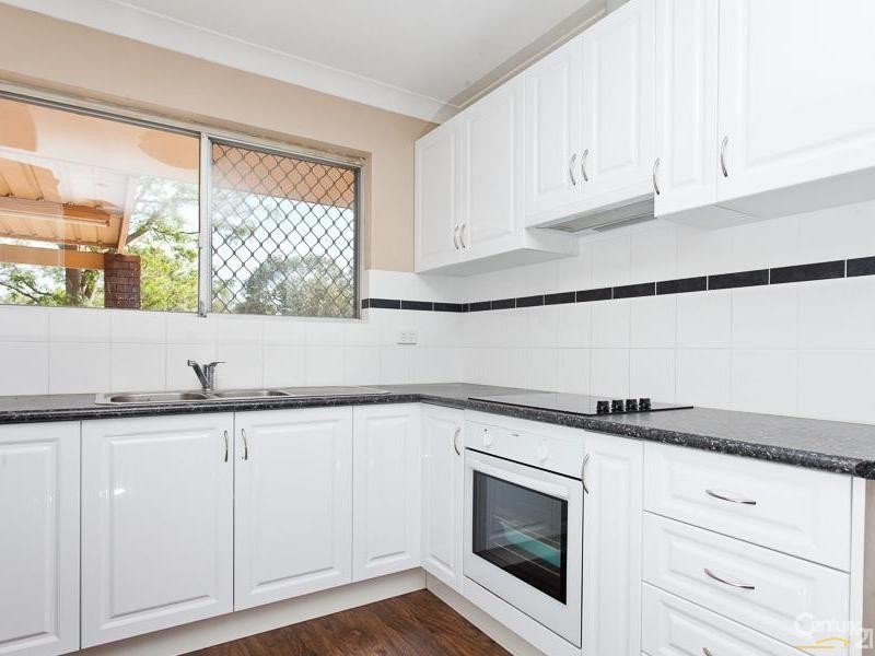 12 Durnsford Way, Camillo WA 6111