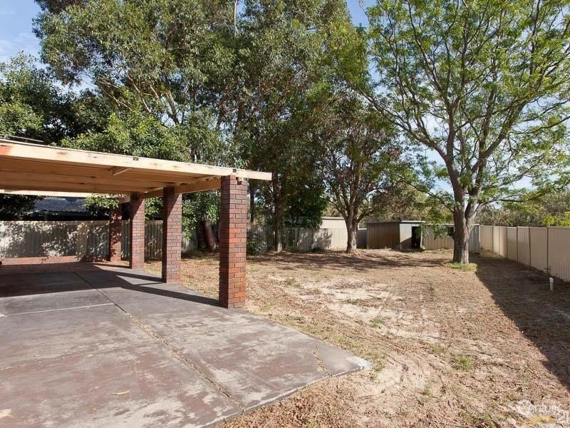 12 Durnsford Way, Camillo WA 6111