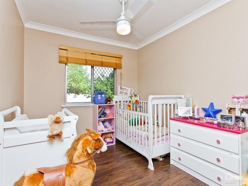 12 Durnsford Way, Camillo WA 6111