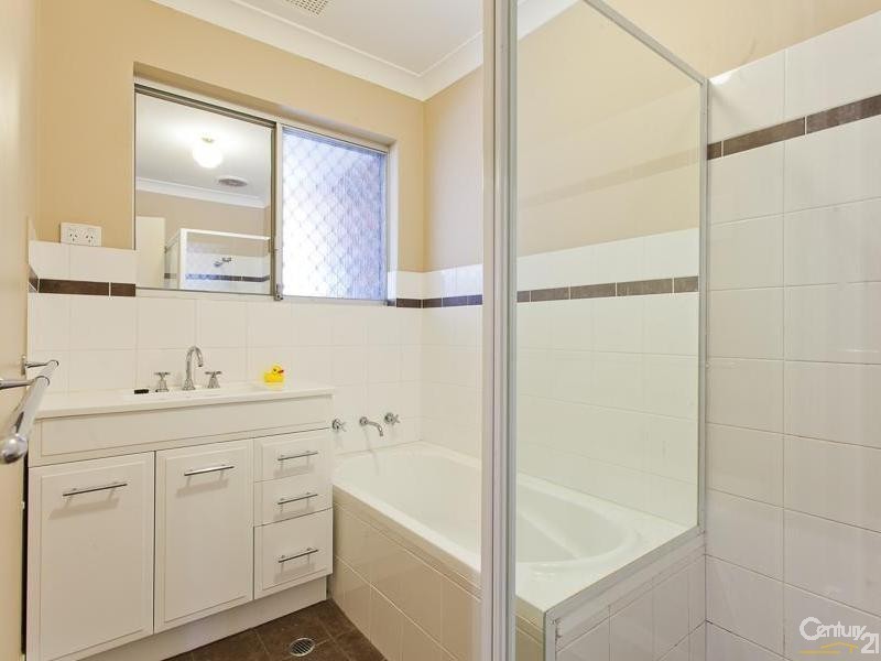 12 Durnsford Way, Camillo WA 6111