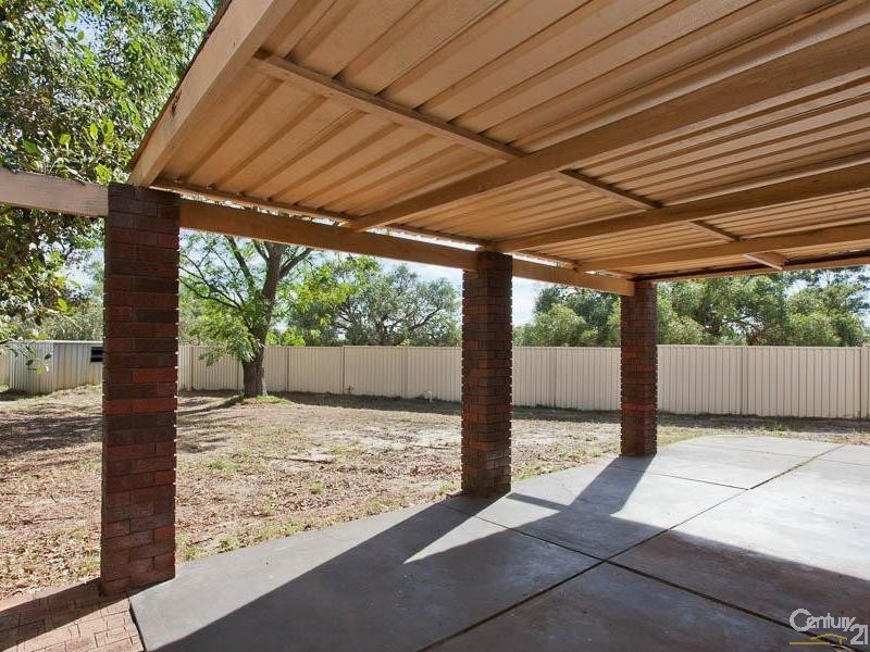 12 Durnsford Way, Camillo WA 6111