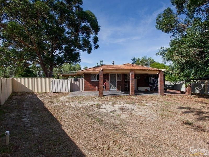 12 Durnsford Way, Camillo WA 6111