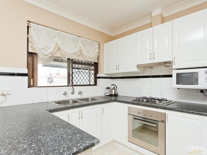 1 Lawrence Street, Gosnells WA 6110