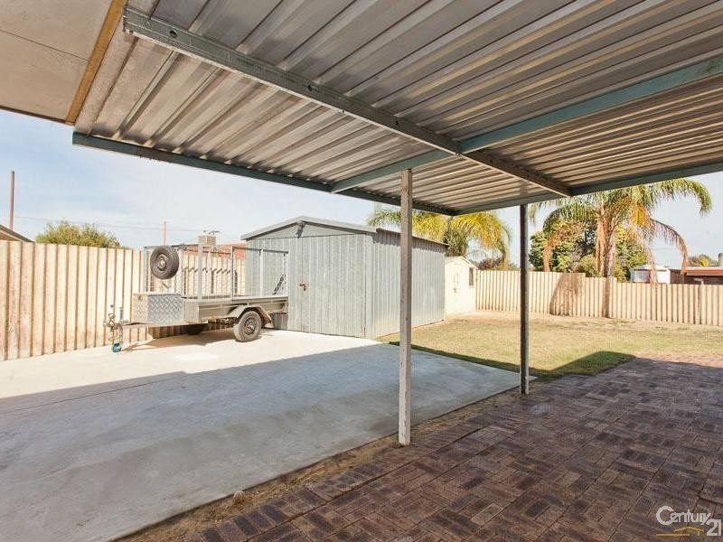 1 Lawrence Street, Gosnells WA 6110