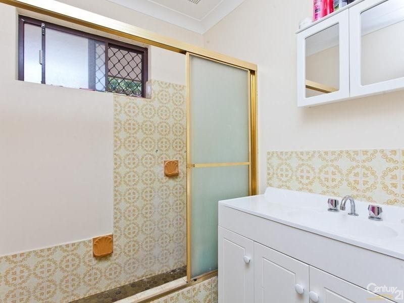 1 Lawrence Street, Gosnells WA 6110