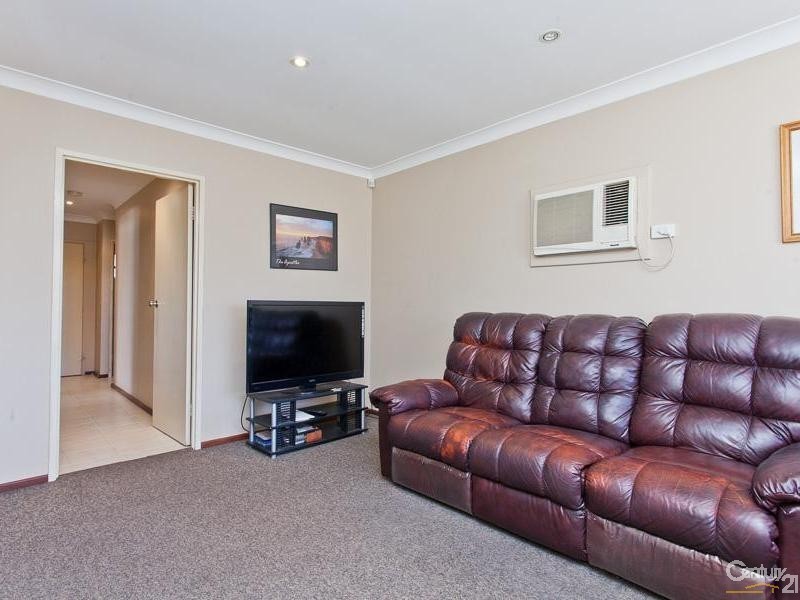 1 Lawrence Street, Gosnells WA 6110