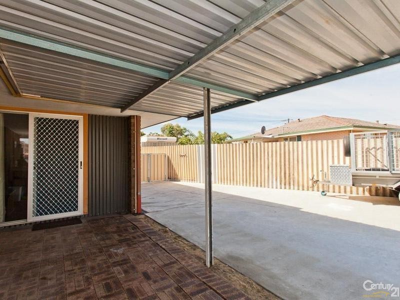 1 Lawrence Street, Gosnells WA 6110