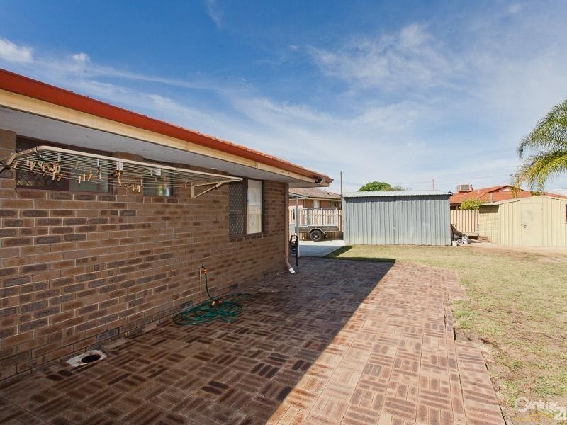 1 Lawrence Street, Gosnells WA 6110