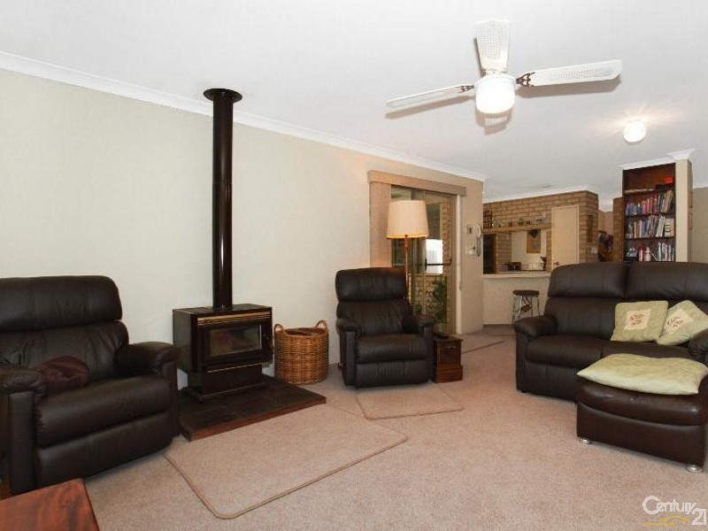 3 Maitland Place, Thornlie WA 6108