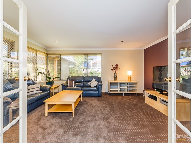 7 Haddon Way, Canning Vale WA 6155