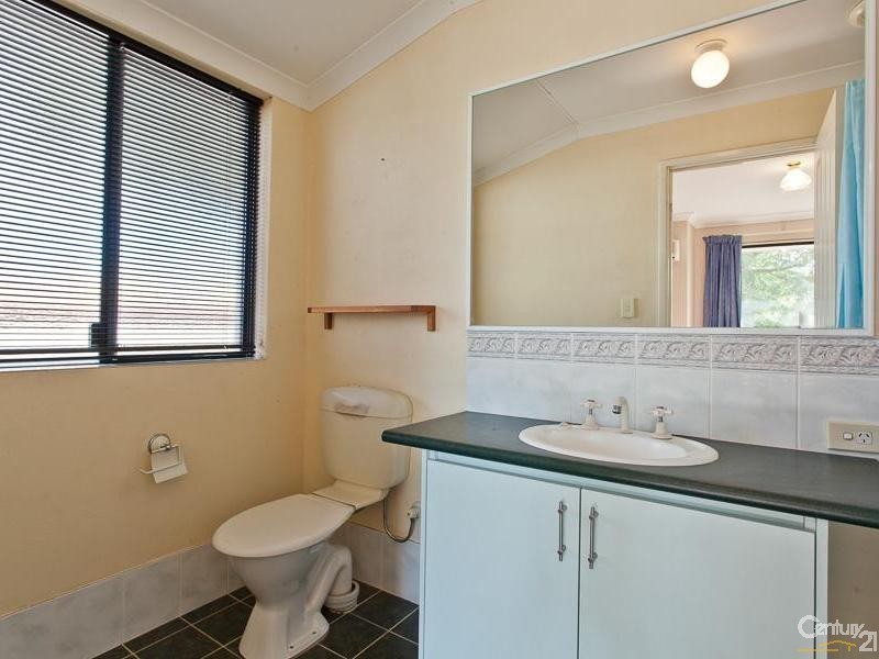 2 Turf Glen, Thornlie WA 6108