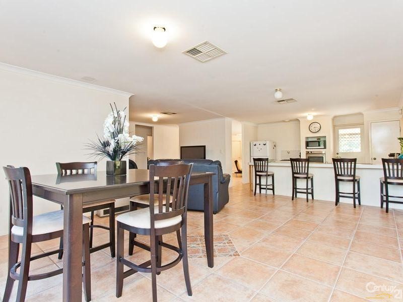 60 Cardiff Loop, Huntingdale WA 6110