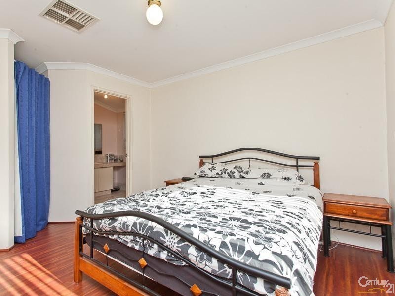 60 Cardiff Loop, Huntingdale WA 6110