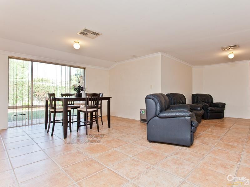 60 Cardiff Loop, Huntingdale WA 6110