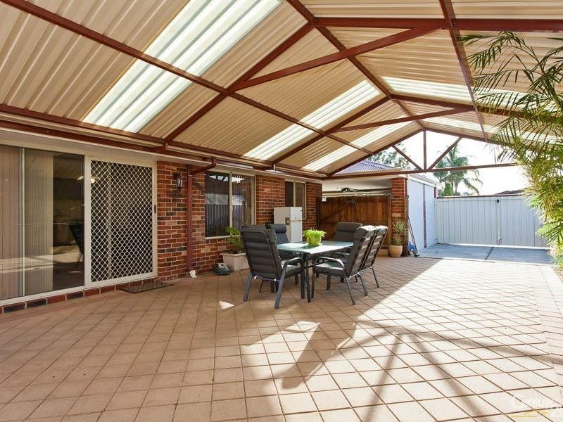 60 Cardiff Loop, Huntingdale WA 6110