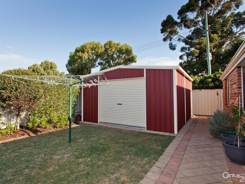 60 Cardiff Loop, Huntingdale WA 6110