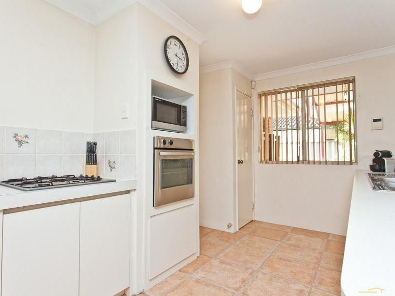60 Cardiff Loop, Huntingdale WA 6110