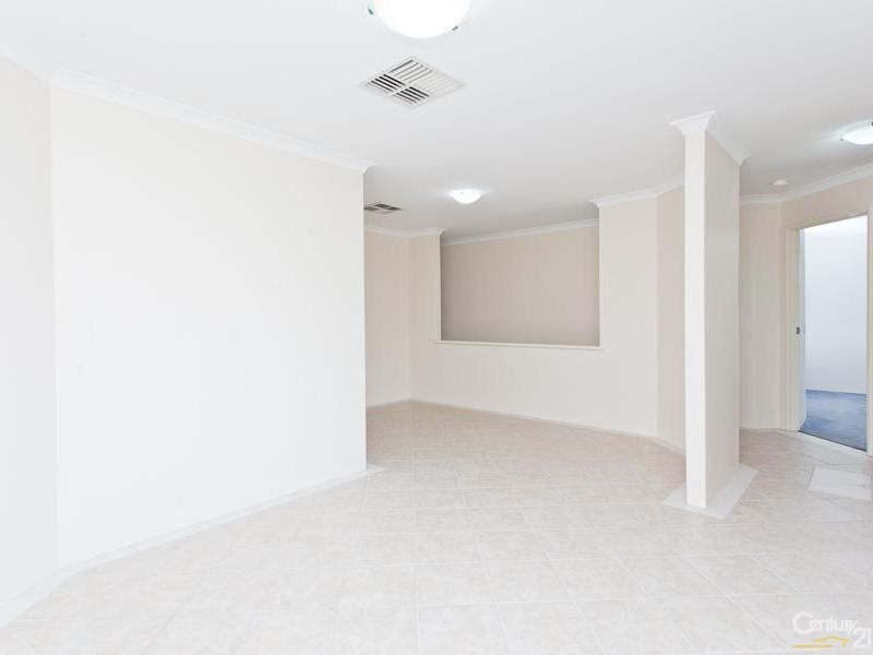 5 Firefalls Close, Huntingdale WA 6110