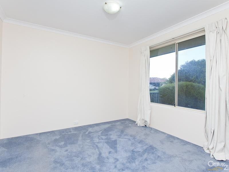 5 Firefalls Close, Huntingdale WA 6110