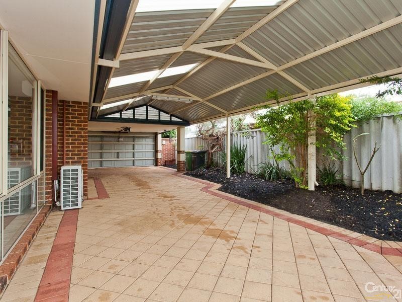 5 Firefalls Close, Huntingdale WA 6110