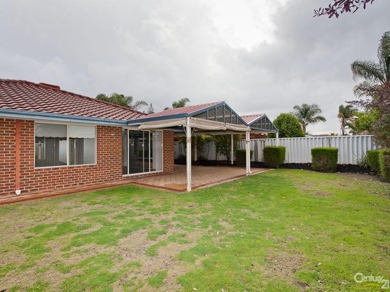 5 Firefalls Close, Huntingdale WA 6110