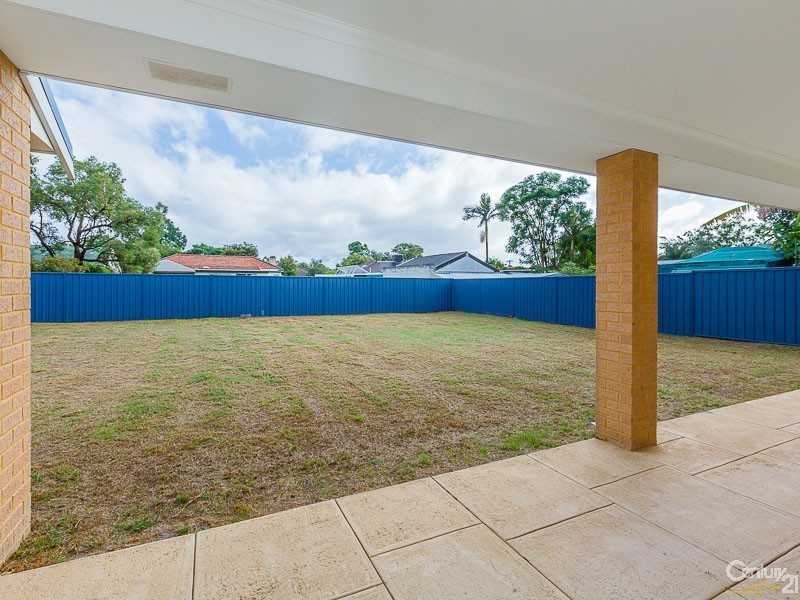5 Tonbridge Way, Thornlie WA 6108