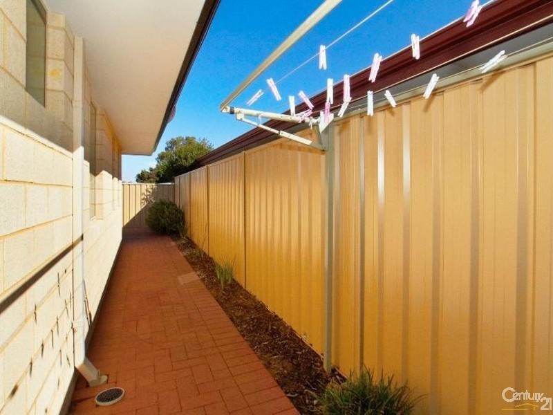 1/51 Braemore Street, Seville Grove WA 6112