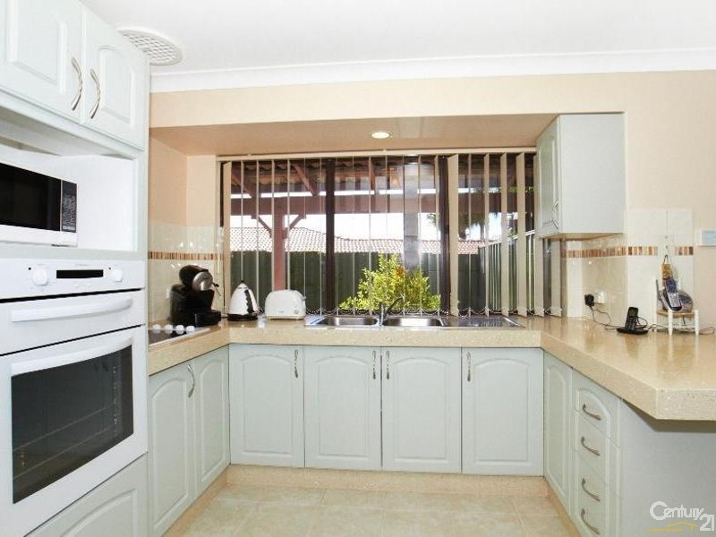 7 Hill Court, Thornlie WA 6108