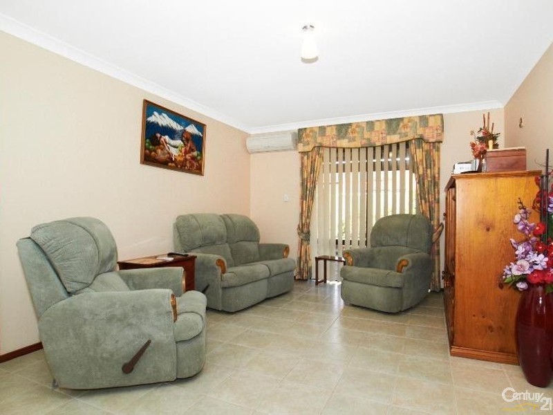 7 Hill Court, Thornlie WA 6108