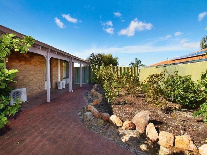 7 Hill Court, Thornlie WA 6108