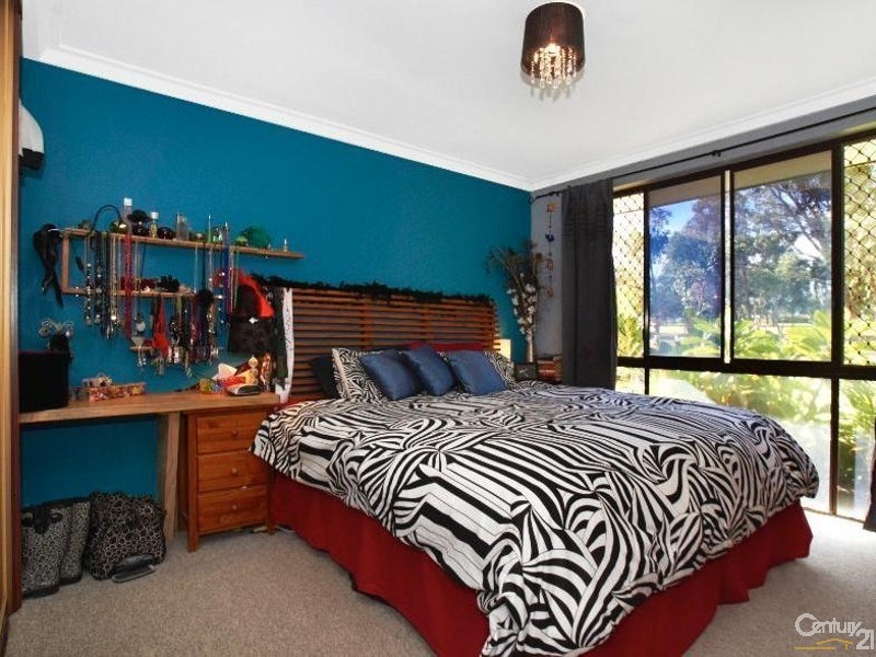 24 Hackettiana Avenue, South Lake WA 6164