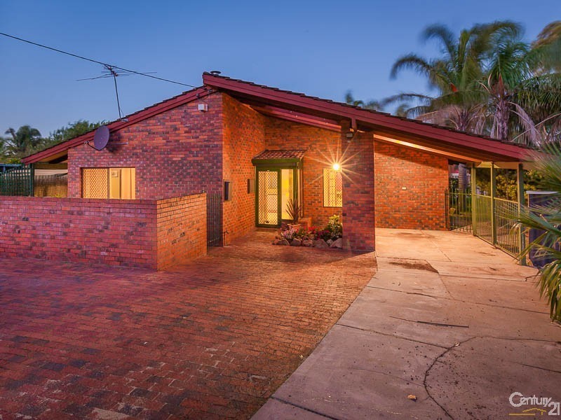 10 Oakfield Place, Kelmscott WA 6111