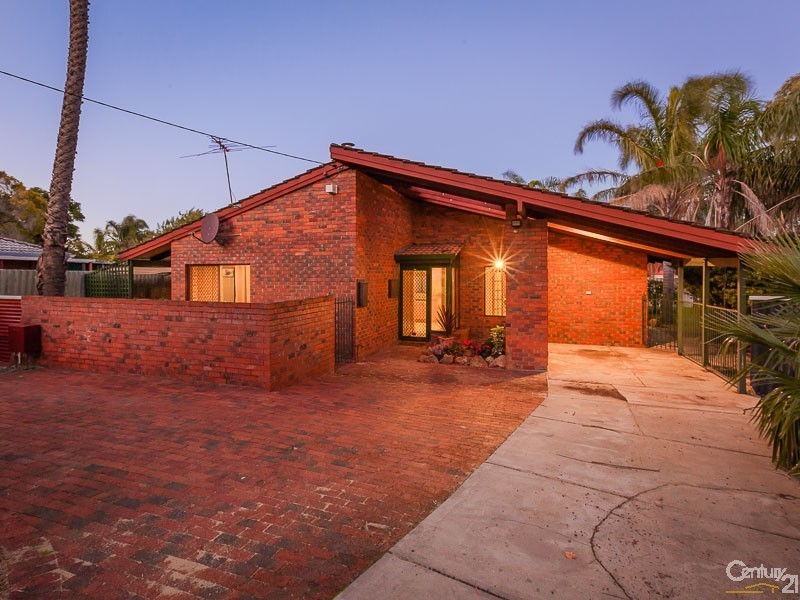 10 Oakfield Place, Kelmscott WA 6111