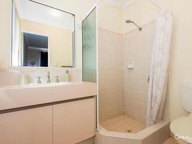 10 Debutante Close, Huntingdale WA 6110