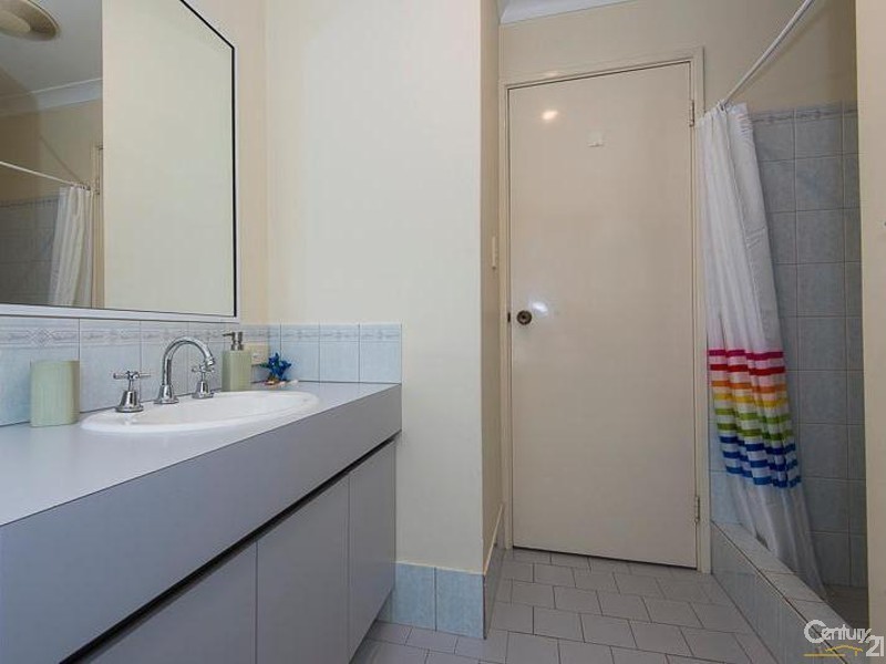 10 Debutante Close, Huntingdale WA 6110