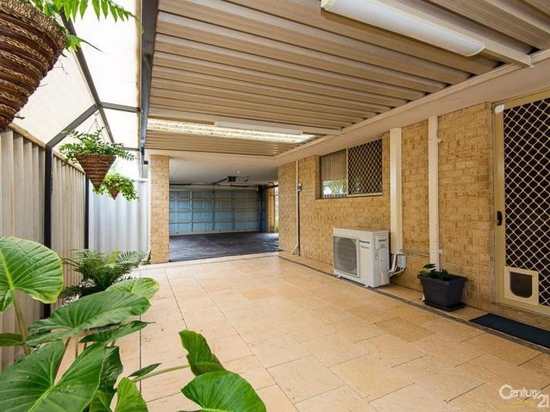 10 Debutante Close, Huntingdale WA 6110