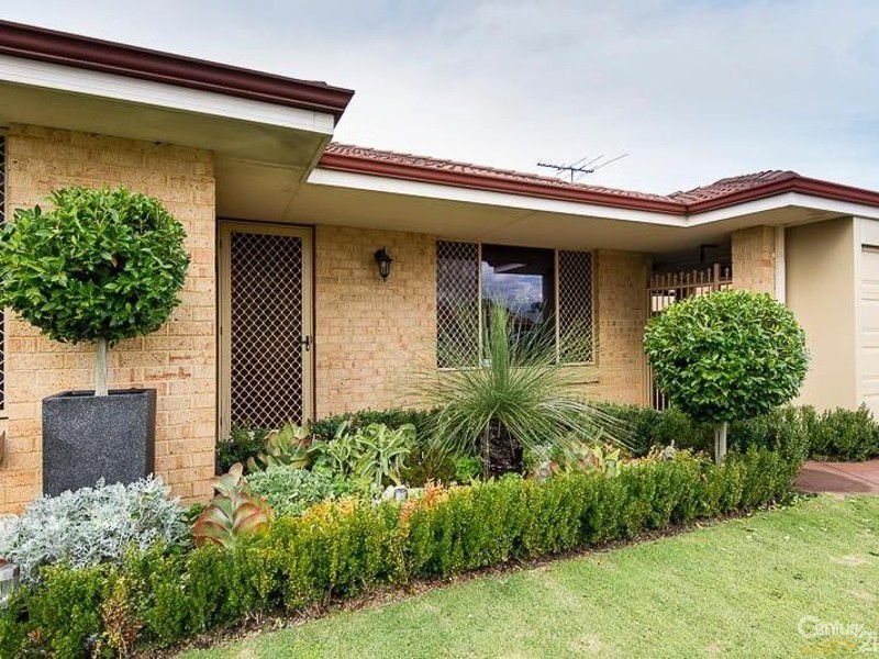 10 Debutante Close, Huntingdale WA 6110