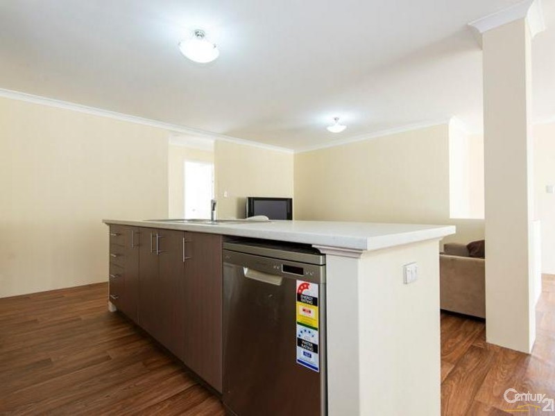 85 Southampton Drive, Piara Waters WA 6112